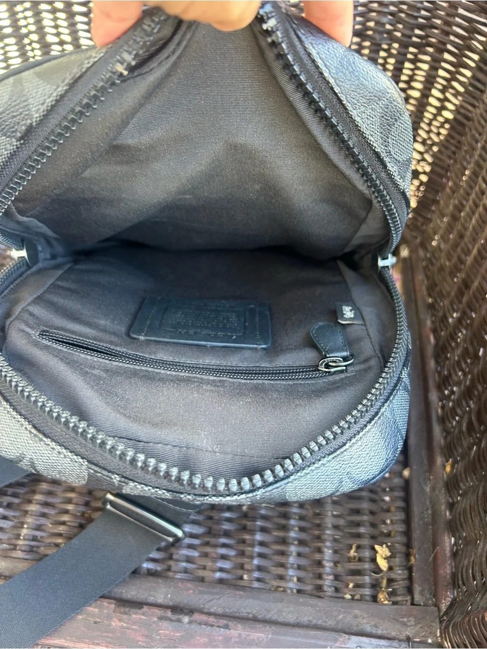 COACH Men’s Black Signature Track Pack  chest  Sling Bag